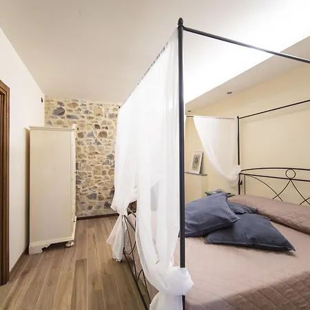 Borgo Carradori By Interhome *