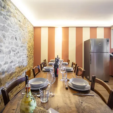 Borgo Carradori By Interhome * Lucignano